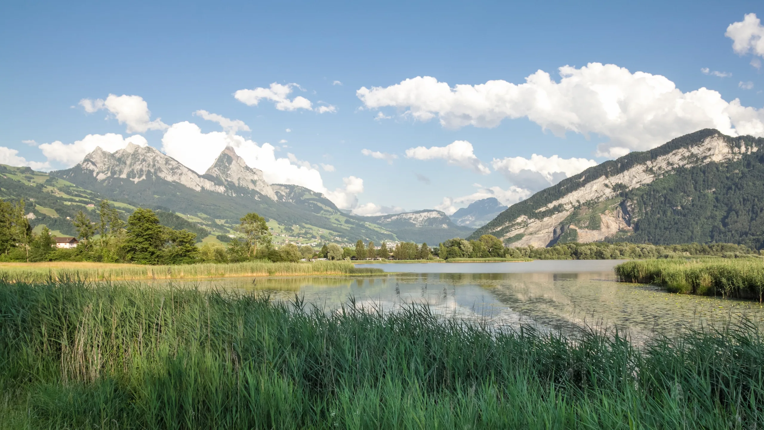 Grosser und Kleiner Mythen mit dem Lauerzersee im Kanton Schwyz