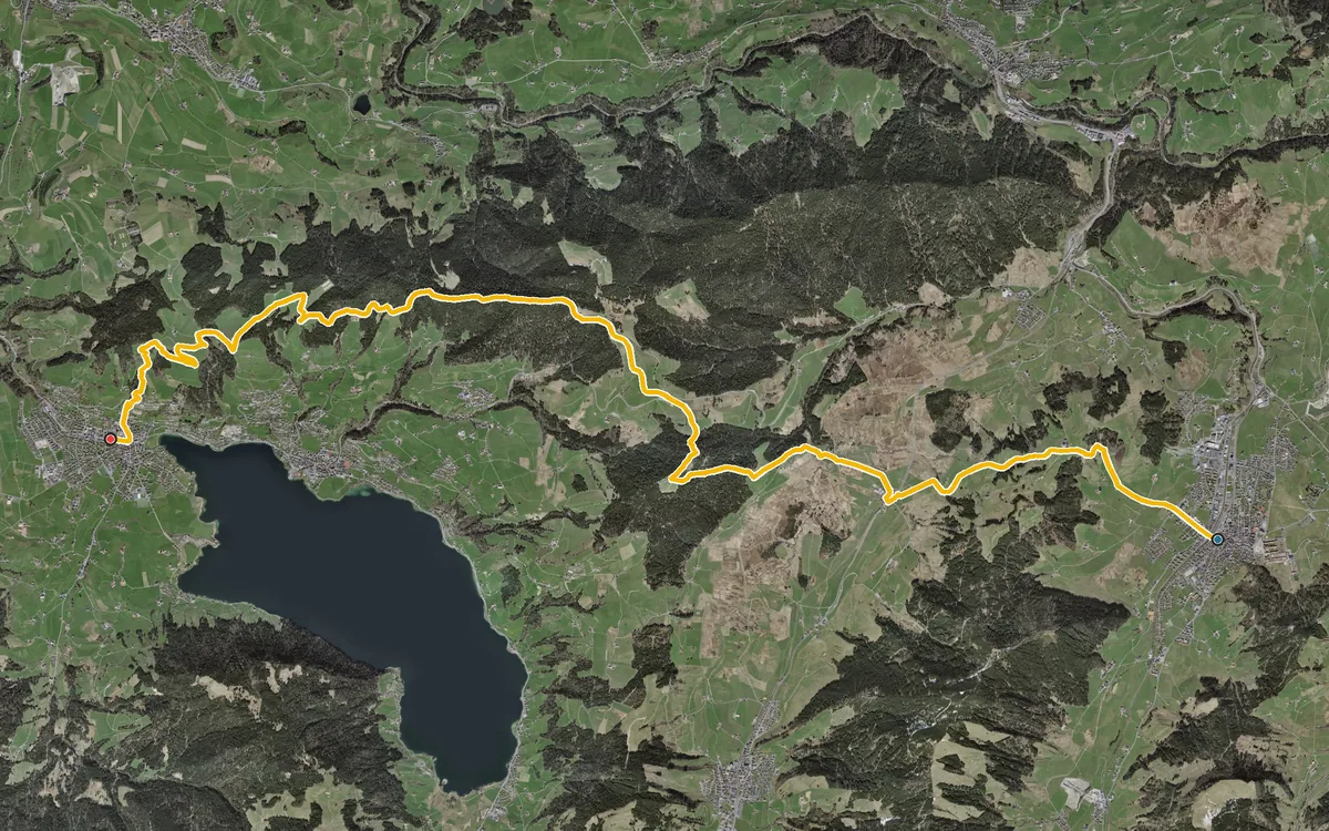 Vista aerea con il percorso tracciato: Da Einsiedeln a Unterägeri per la Mangelhöhe