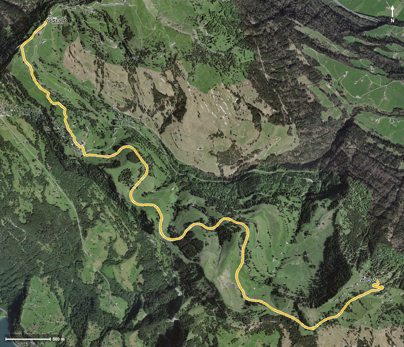 Luftbild mit eingezeichneter Route: Alperlebnisweg Rigi