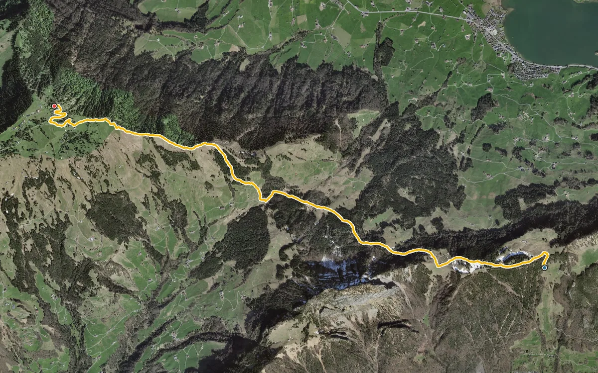 Vista aerea con il percorso tracciato: Sentiero in quota tutto l’anno, Urmiberg–Rigi Scheidegg