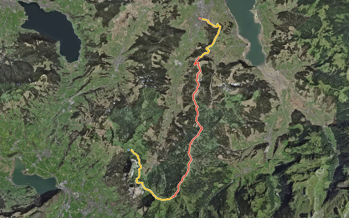 Vista aerea con il percorso tracciato: Dalla Holzegg a Einsiedeln