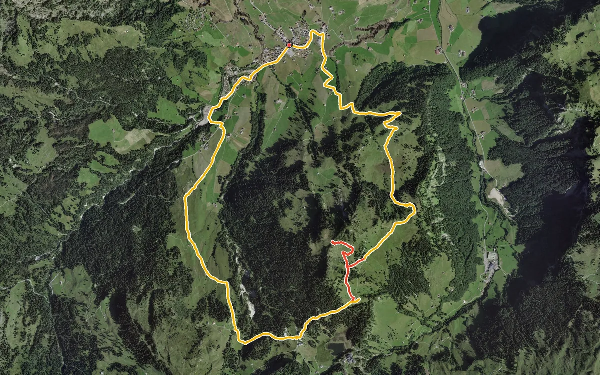 Vista aerea con il percorso tracciato: Anello da Oberiberg per la Fuederegg