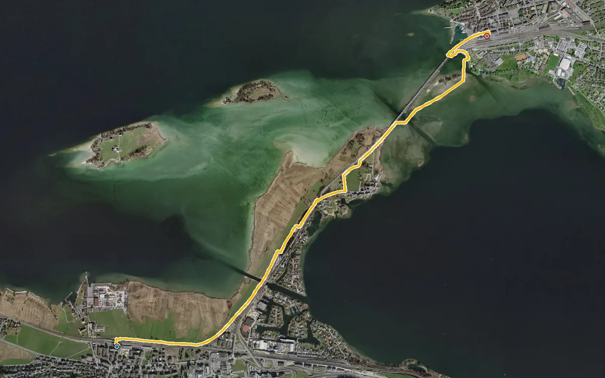 Vista aerea con il percorso tracciato: Sul Seedamm da Pfäffikon a Rapperswil