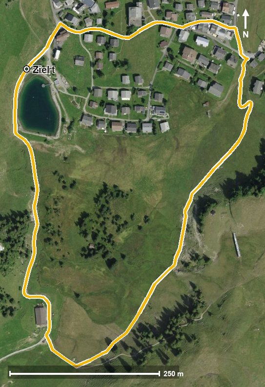 Luftbild mit eingezeichneter Route: Moorweg Stoos