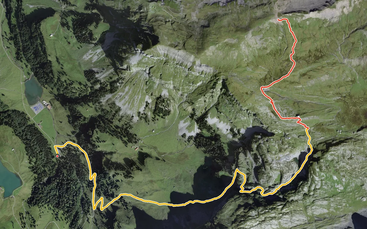 Vista aerea con il percorso tracciato: Anello di montagna a Sahli, sopra la Glattalp