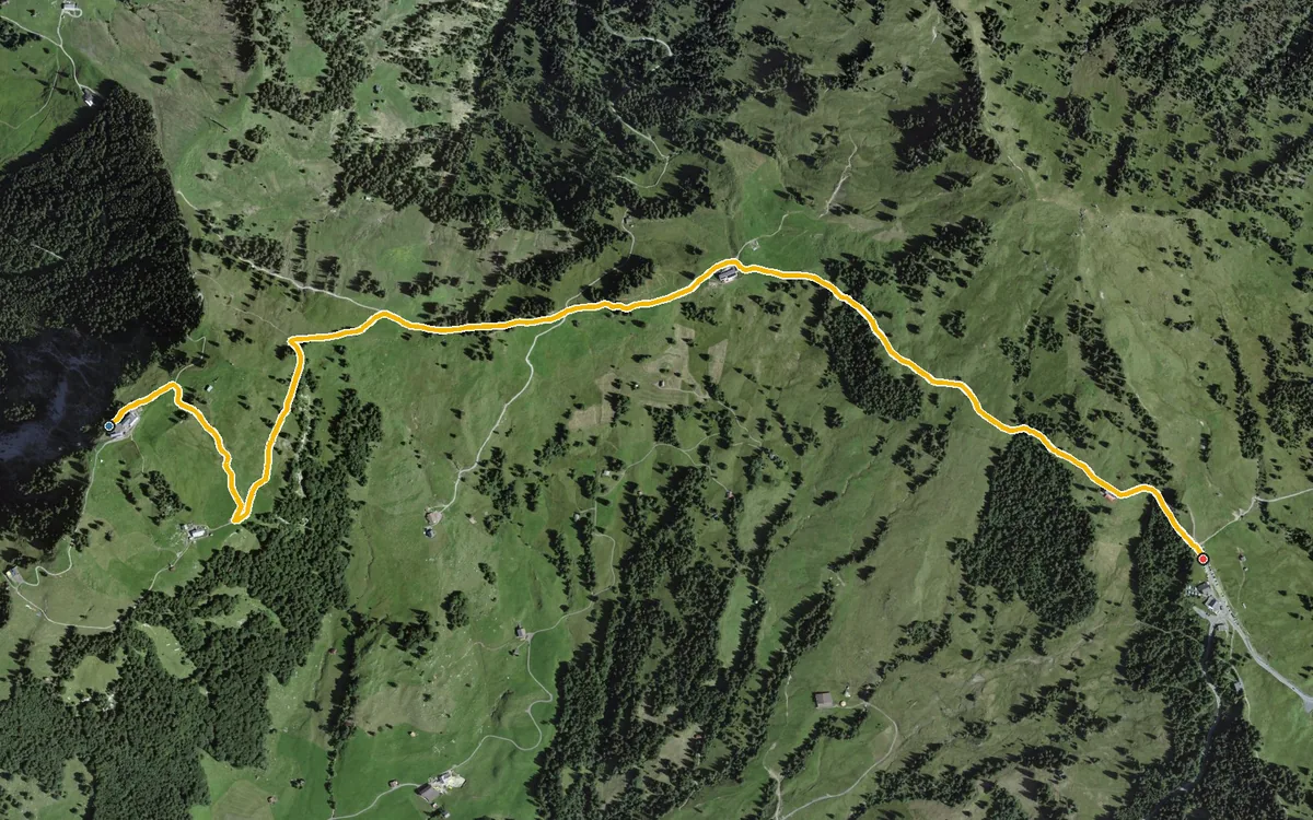 Luftbild mit eingezeichneter Route: Von der Rotenflue hinunter zur Ibergeregg