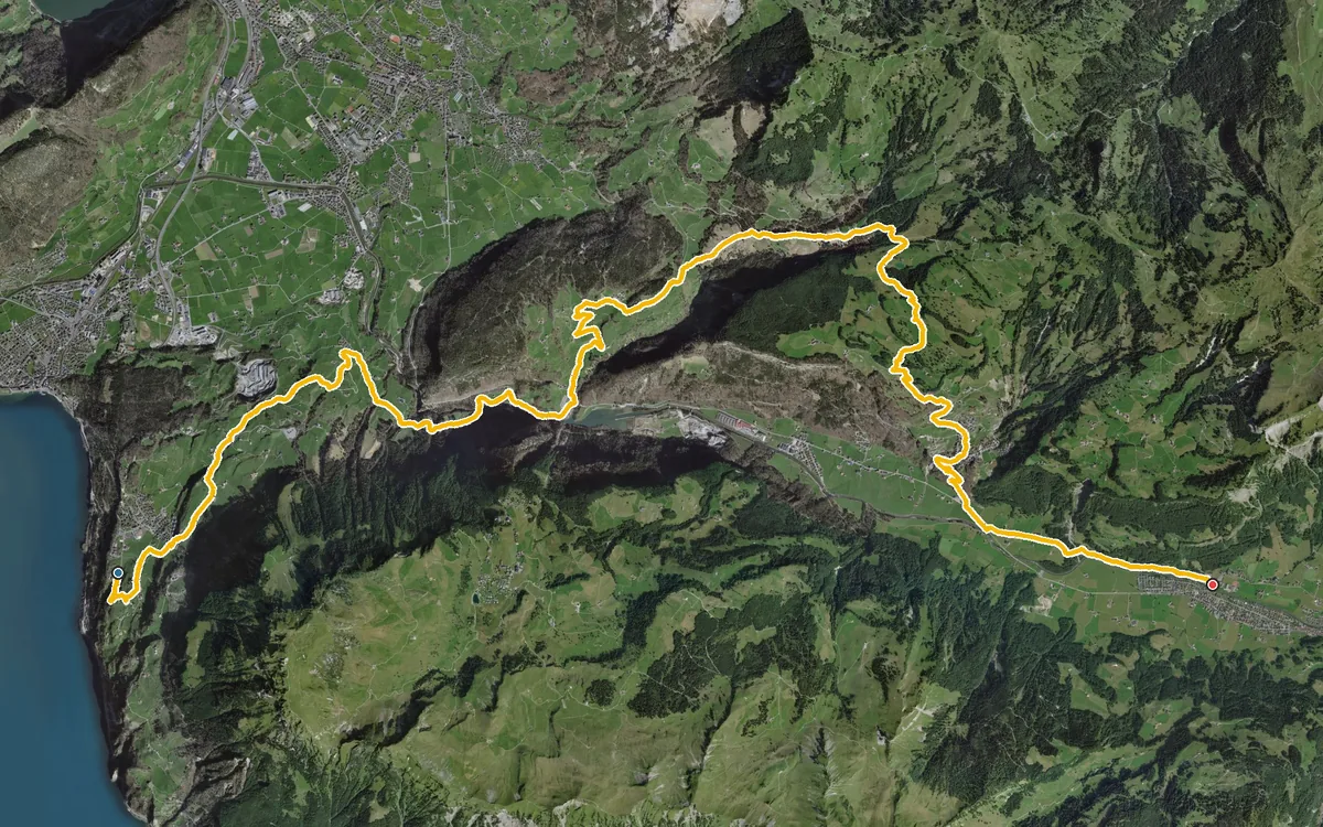 Luftbild mit eingezeichneter Route: Von Morschach über Oberschönenbuch nach Muotathal