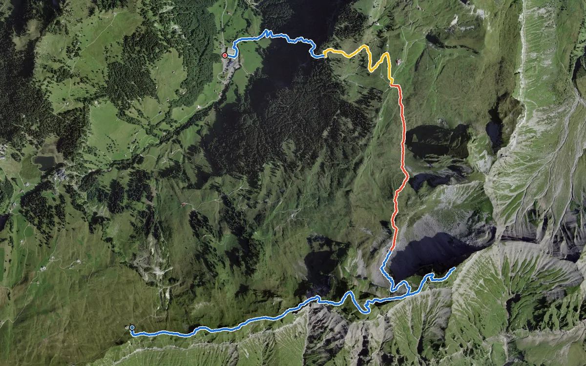 Luftbild mit eingezeichneter Route: Vom Chli Stärnen über den Druesberg nach Unteriberg